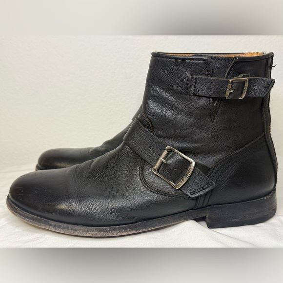 Frye Tyler Engineer Women’s Black Ankle Boot Size 10B - Picture 6 of 16